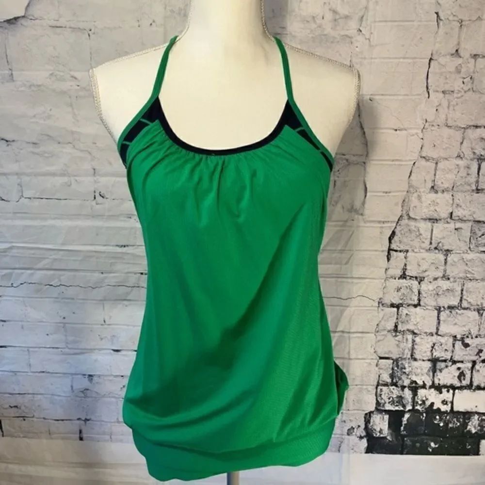 LULULEMON tank top with Sports Bra